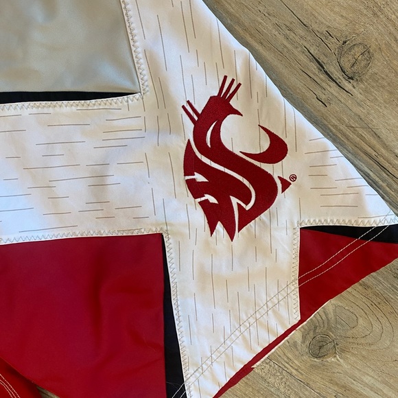 Washington State Cougars mens swimsuit - Picture 4 of 4